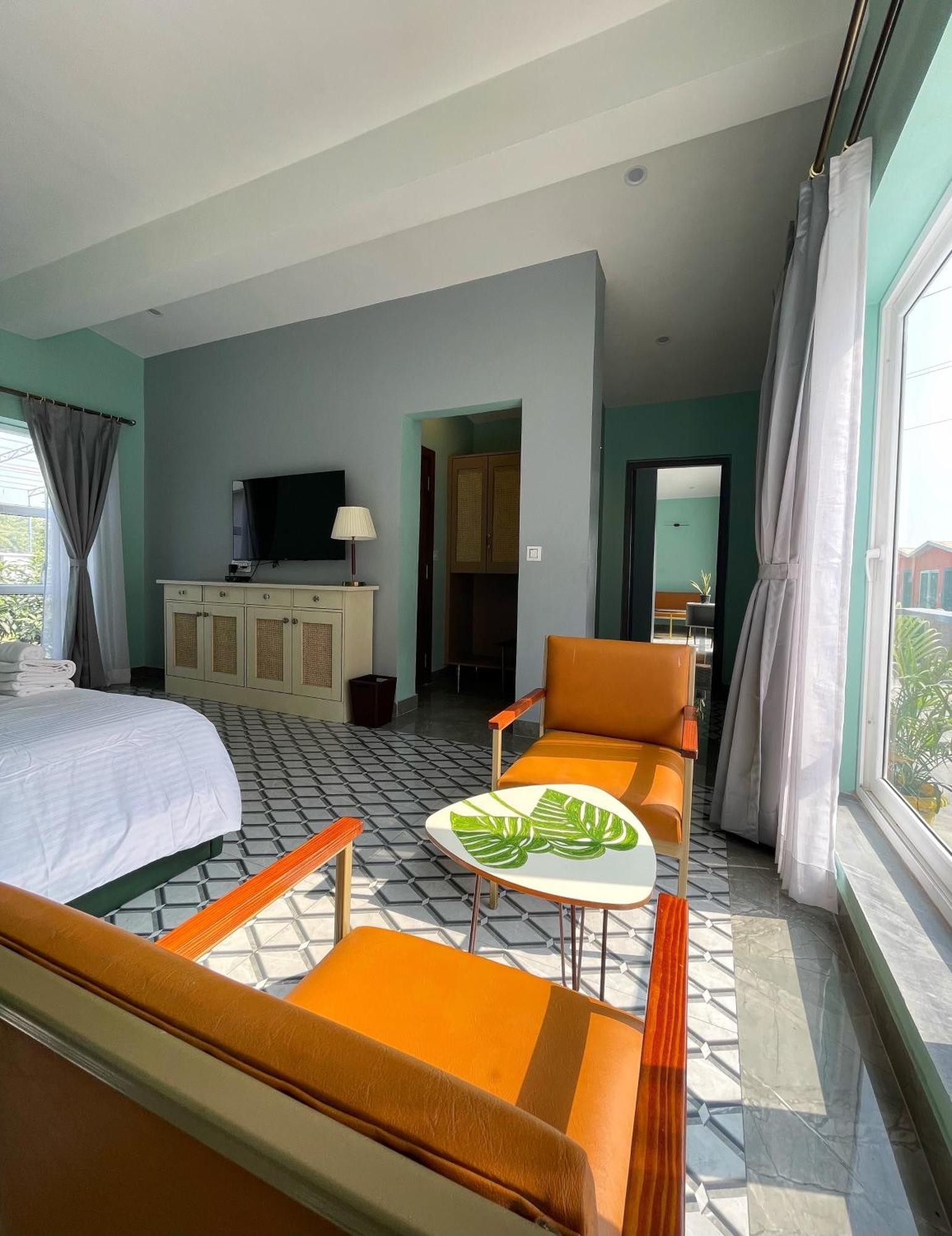 The Via Varanasi Resort Exterior photo